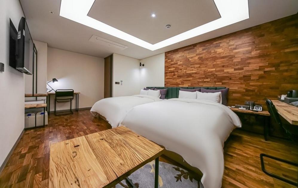 Yeoubi Hotel ČČchangwon Exteriér fotografie