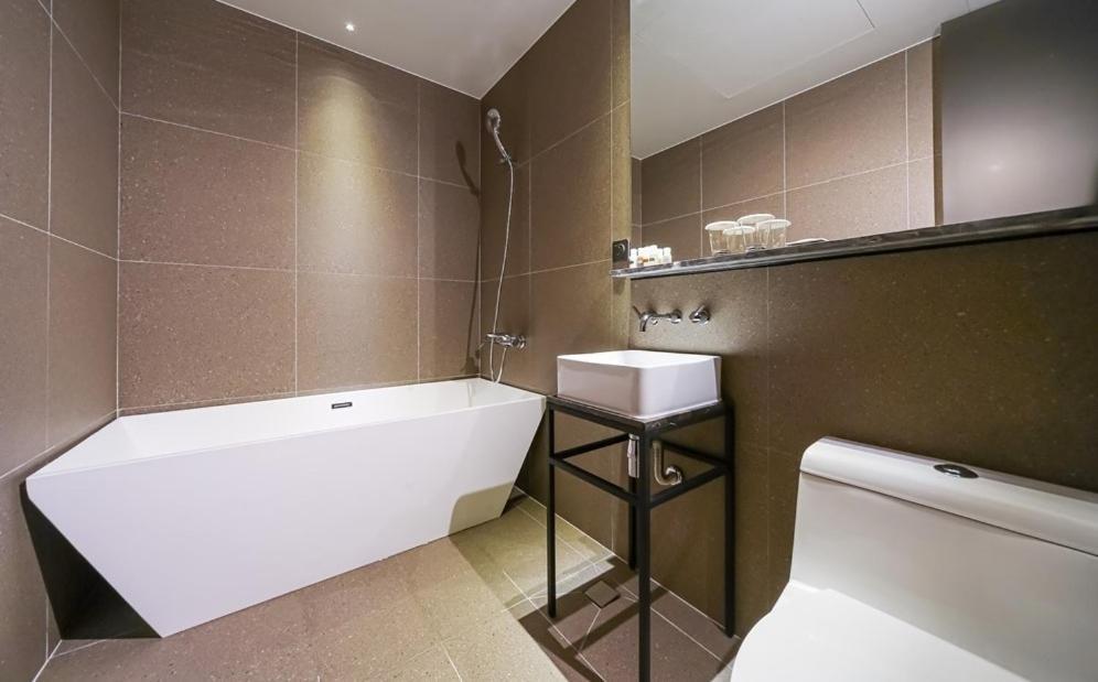Yeoubi Hotel ČČchangwon Exteriér fotografie